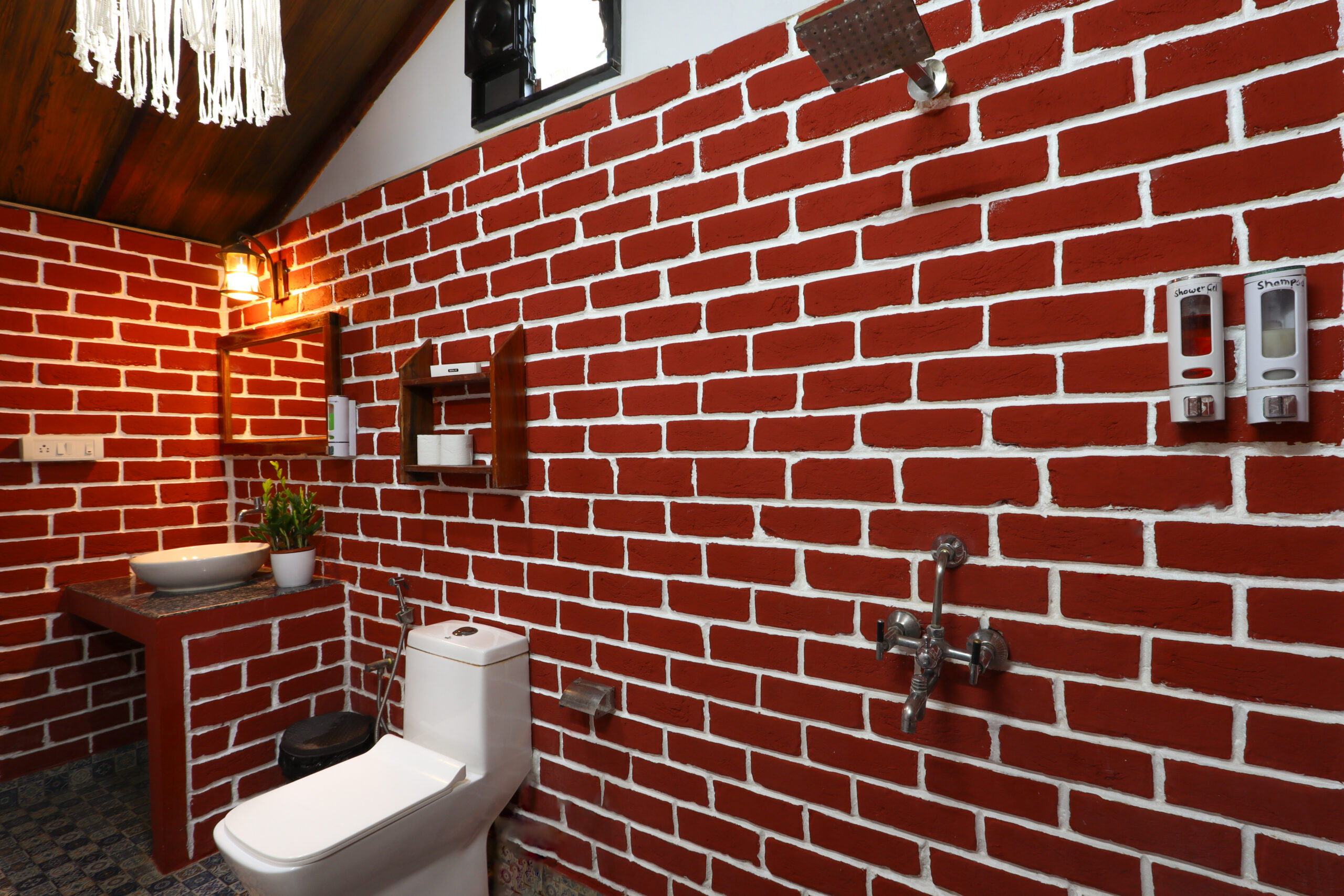 https://simrose-goa.com/stagliveaug/wp-content/uploads/2013/10/Bath-1-scaled.jpg