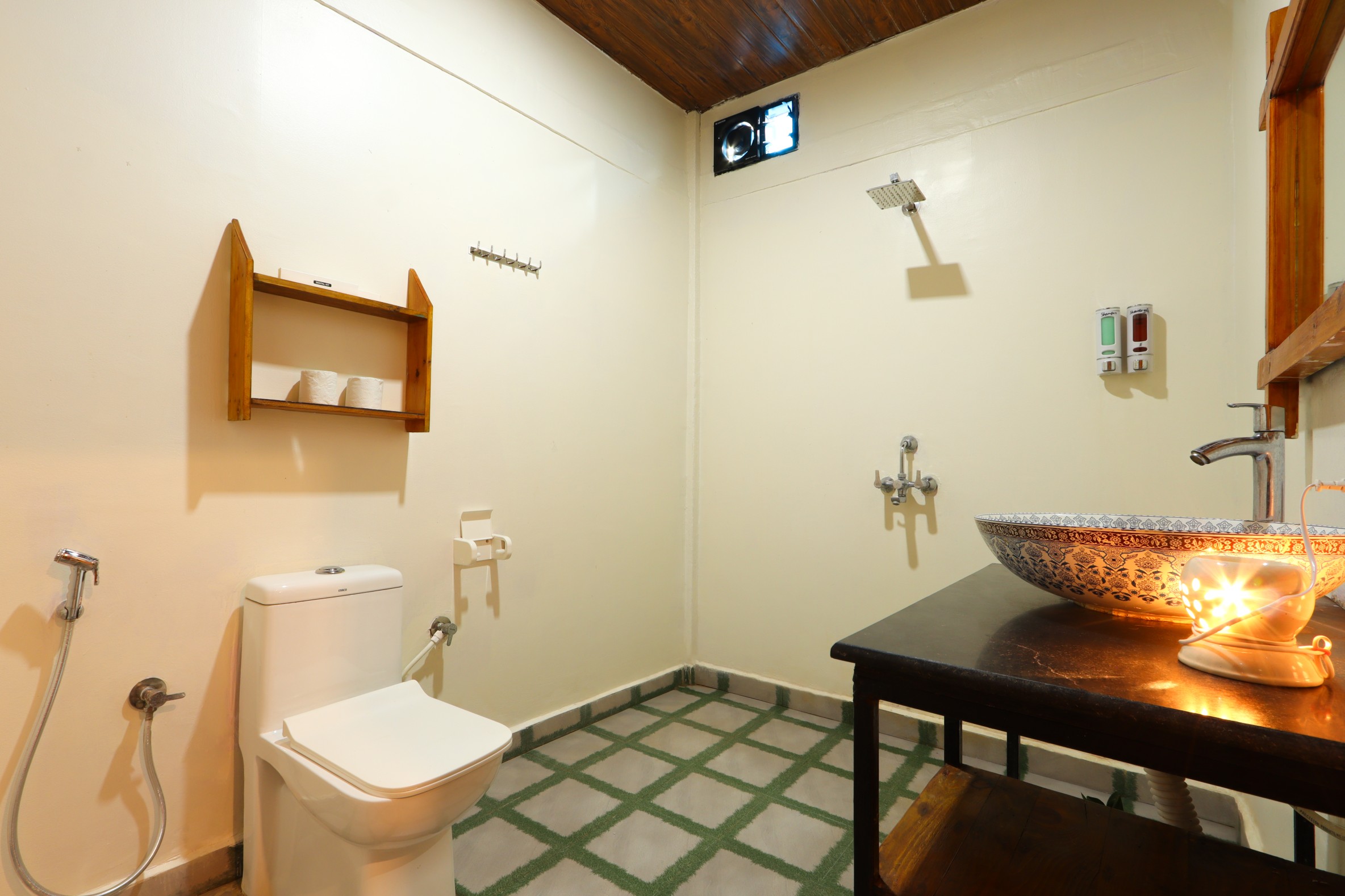 https://simrose-goa.com/stagliveaug/wp-content/uploads/2024/10/Bath-1-7.jpg