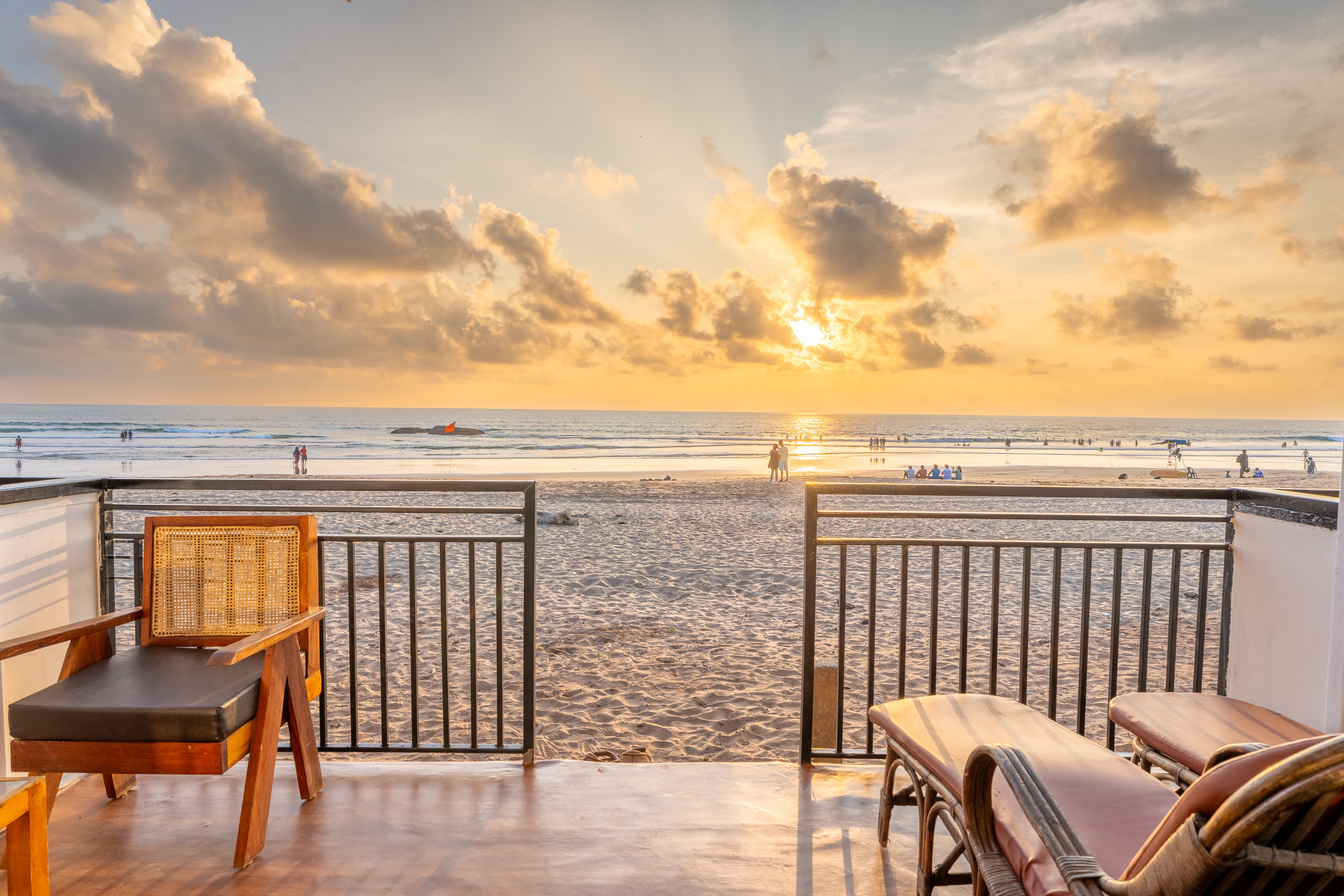 https://simrose-goa.com/stagliveaug/wp-content/uploads/2024/10/Front-sea-view-4-1.jpg