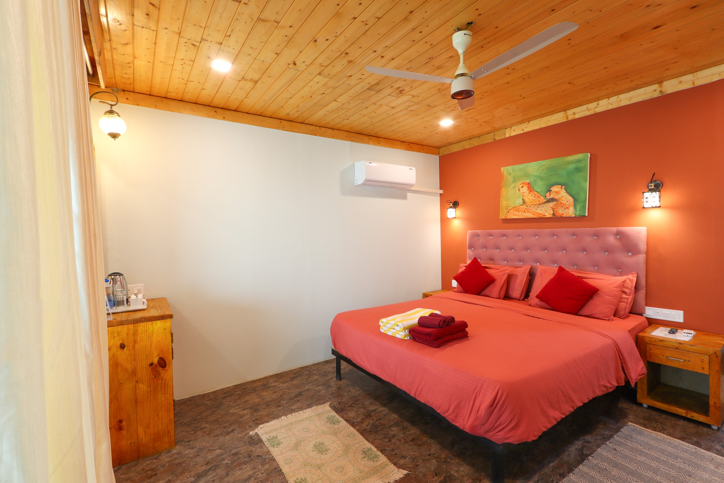 https://simrose-goa.com/stagliveaug/wp-content/uploads/2024/11/Bedroom-3-2.jpg