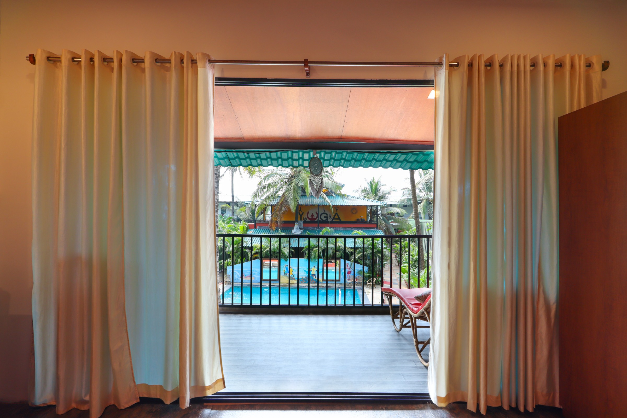 https://simrose-goa.com/stagliveaug/wp-content/uploads/2024/12/Balcony-view-1.jpg