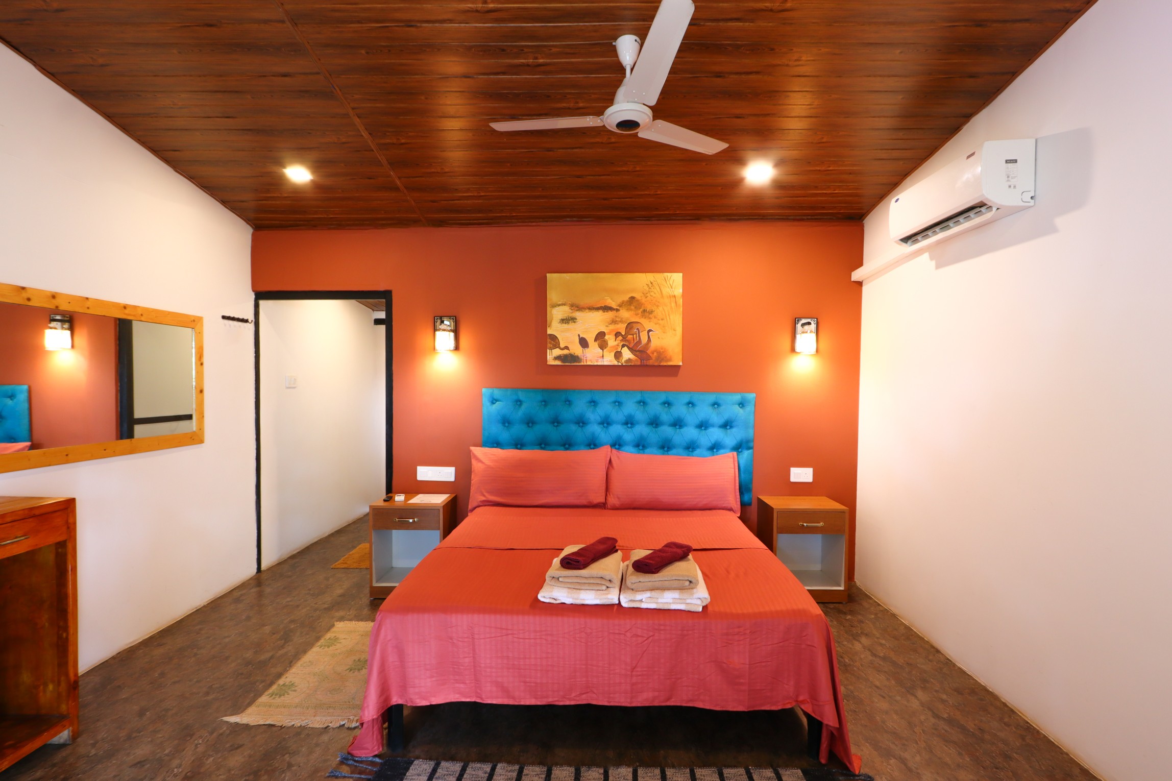 https://simrose-goa.com/stagliveaug/wp-content/uploads/2024/12/Bedroom-2-3.jpg